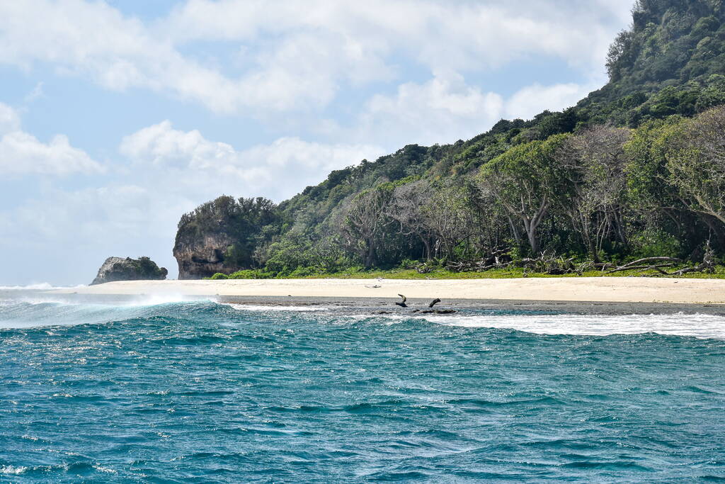 5 Best Beaches on 'Eua