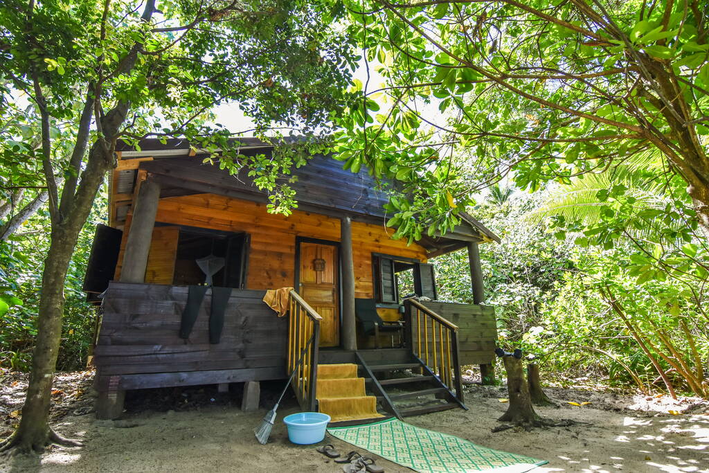 7 Best Eco-Resorts in Ha'apai