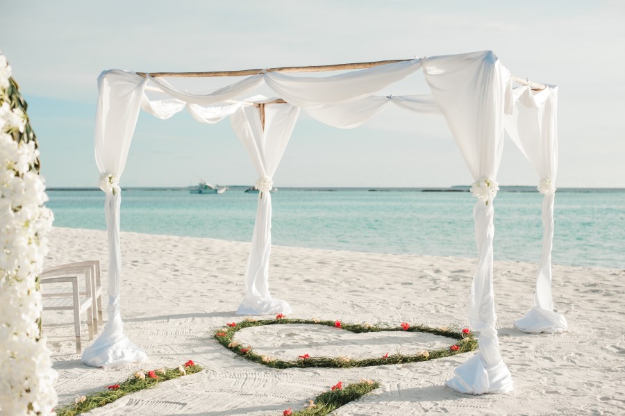 The Wedding & Honeymoon Guide to Tongatapu