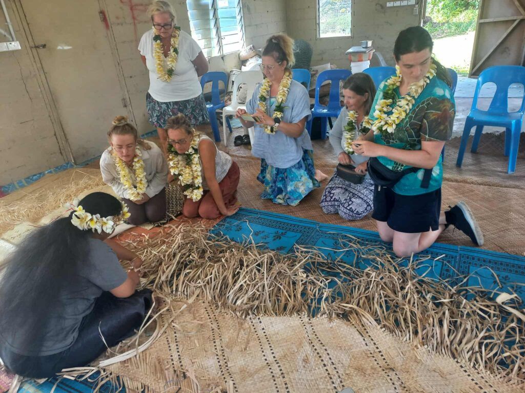 Tongan Handicrafts: Top Tours &amp; Workshops