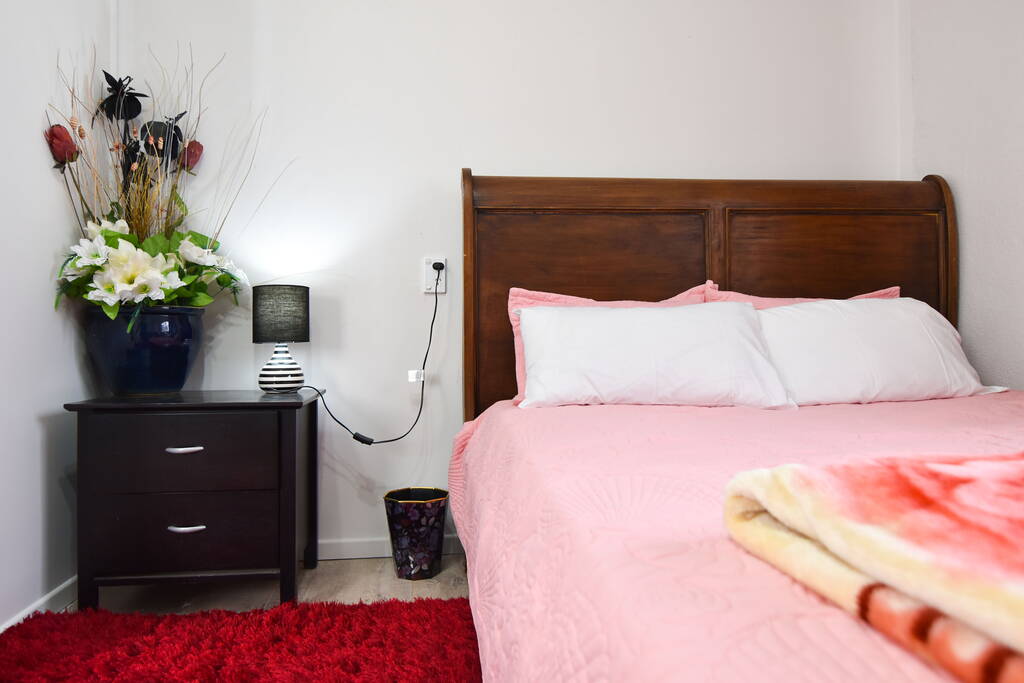 5 Most Romantic Honeymoon Accommodations on 'Eua