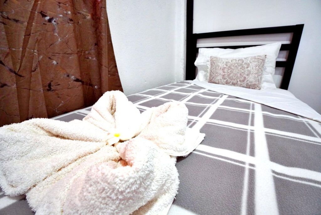 Where to Stay on 'Eua: The Best 'Eua Accommodations