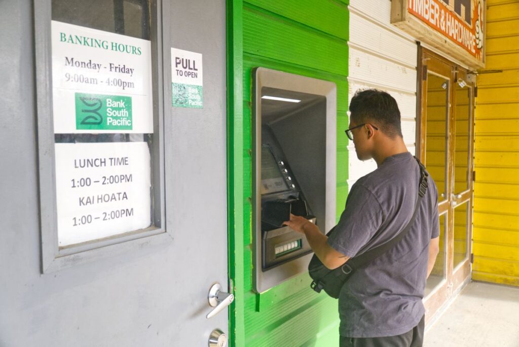 20 Ways to Save Money in Tonga