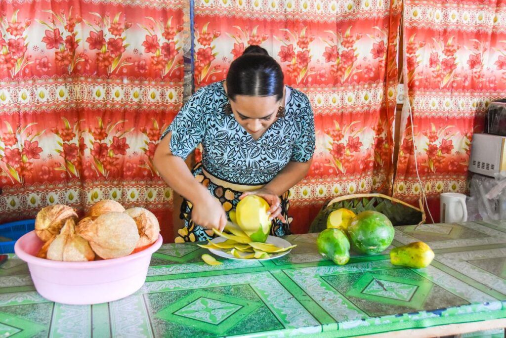 The Food Guide to Tonga: Places to Eat & Food Tours